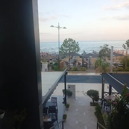 Buze Detit Apartmán